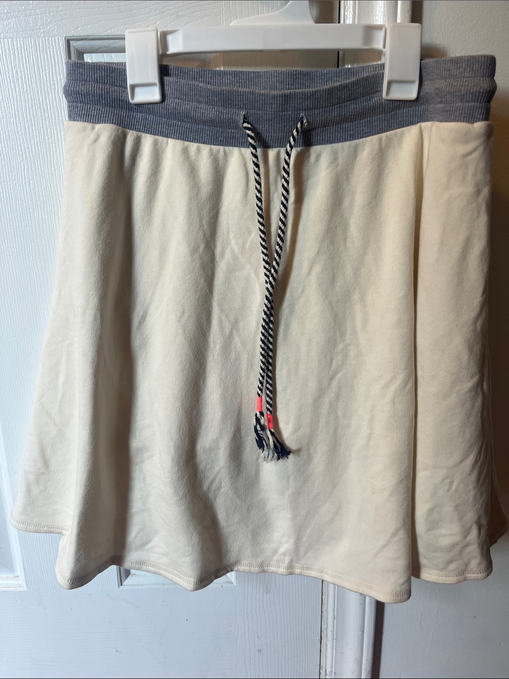 Sundry slim knit rear slit midi skirt, crème size small